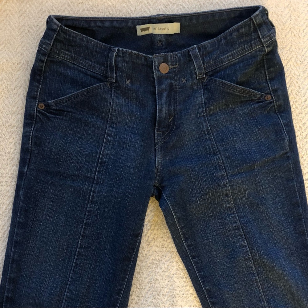 Levi's 535 Dark Wash Legging - Size 7